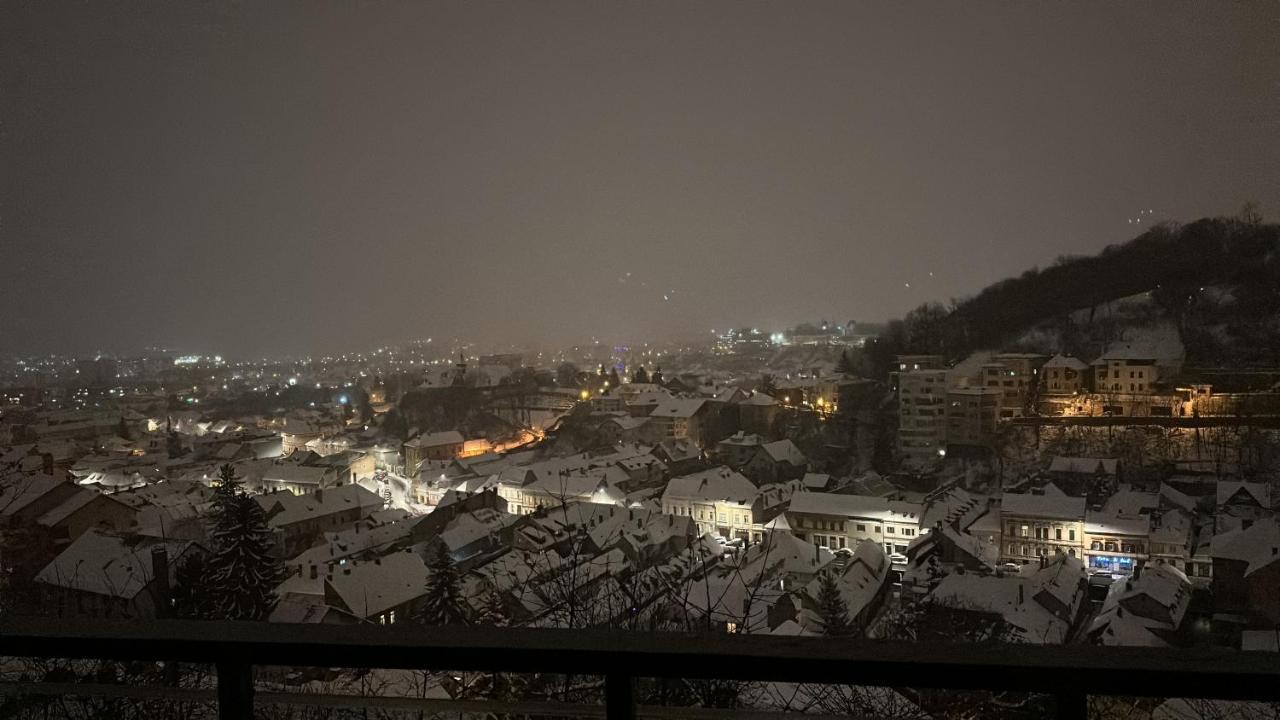 Grand View Apartment Braşov Extérieur photo