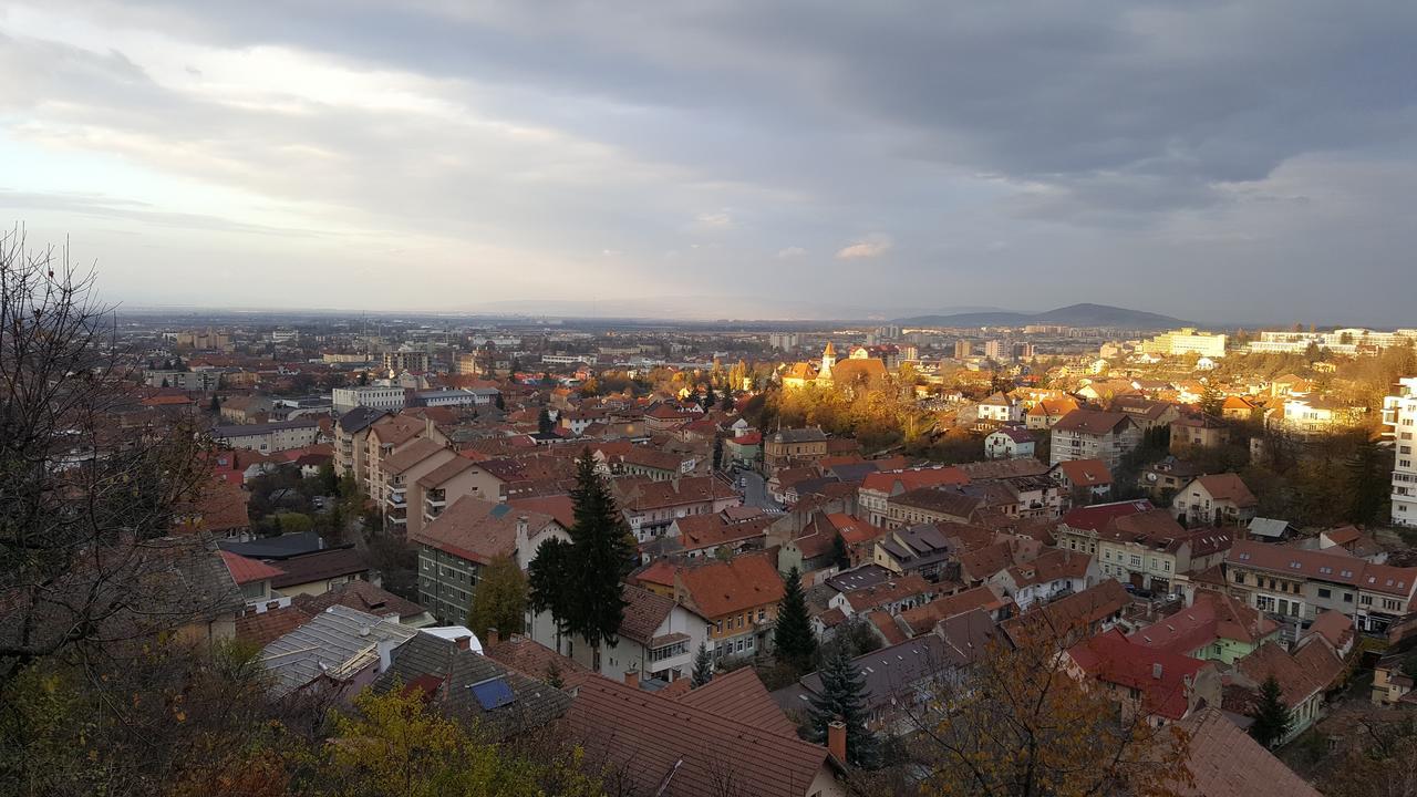 Grand View Apartment Braşov Extérieur photo