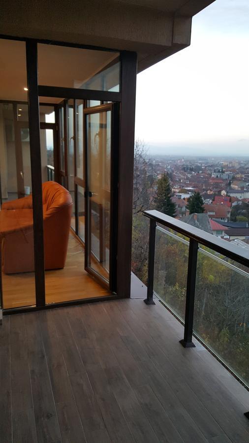 Grand View Apartment Braşov Extérieur photo